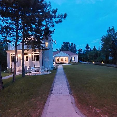 Schieszl Villa ซามาร์ดี ภายนอก รูปภาพ